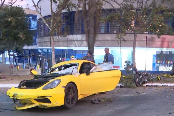 Motociclista foi socorrido, mas não resistiu. (Imagem: Reprodução/Tv Globo)