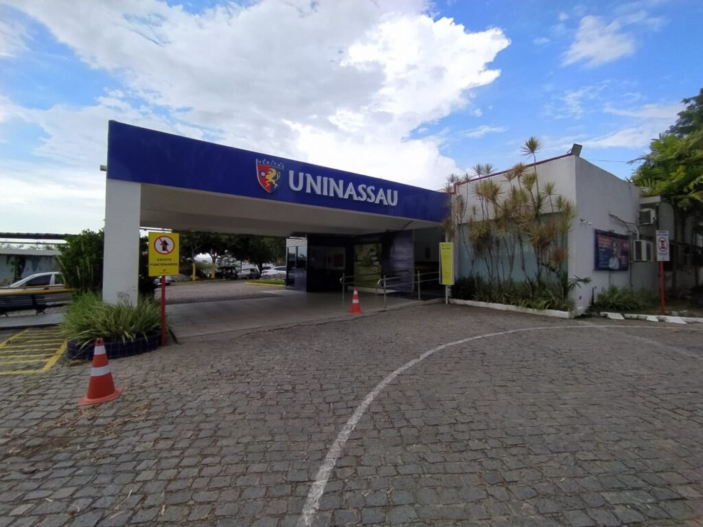 uninassau-faculdade-cursos-medicina-fachada