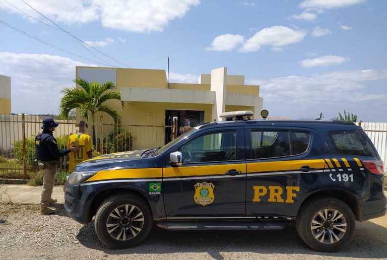 Jovem percorreu 6 Km a pé. (Imagem: Divulgação/PRF)