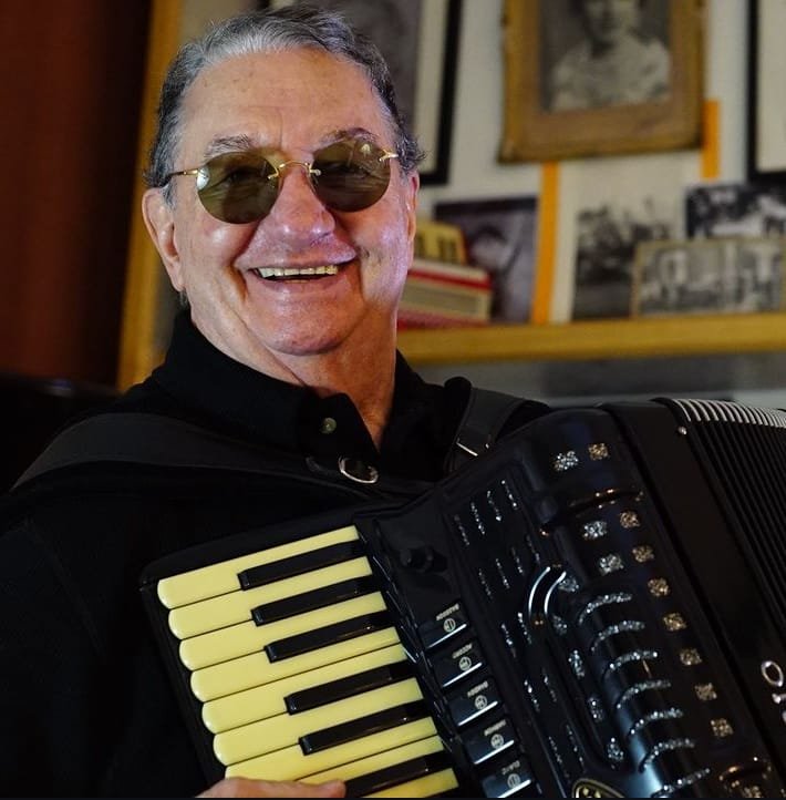 Músico tinha mais de 30 discos gravados. (Imagem: Reprodução/Instagram)