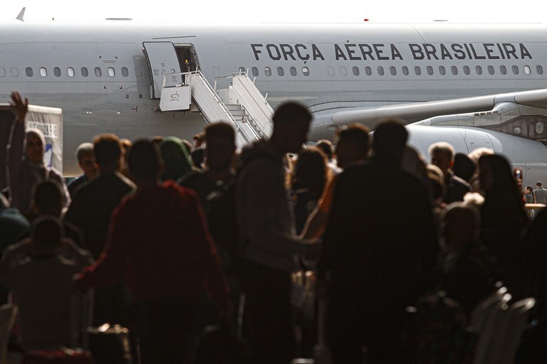 Voo partiu de Lisboa, capital de Portugal, nesta sexta-feira (11). (Imagem: Paulo Pinto/ Agência Brasil)