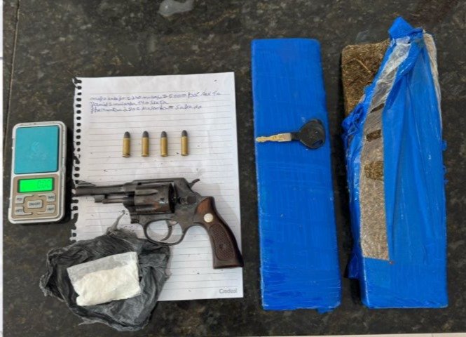 Prisão ocorreu no bairro do Salgado. (Imagem Divulgação/PMPE)