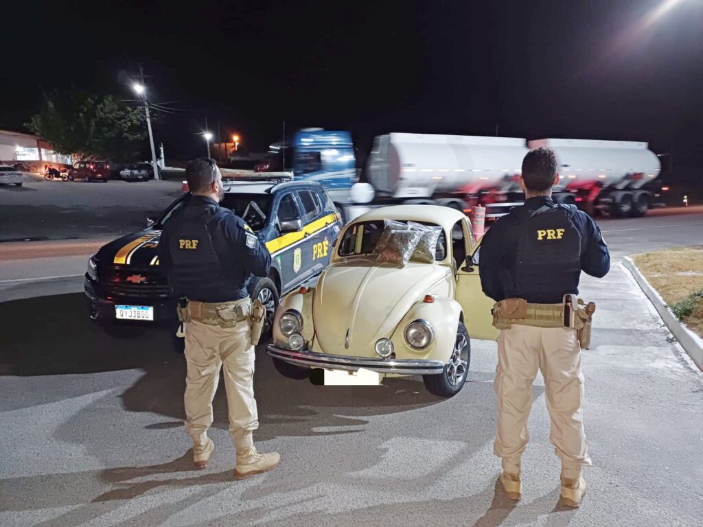 Material ilícito estava pesando cerca de 3kg. (Imagem: Divulgação/PRF)