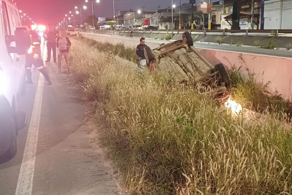 Acidente aconteceu na madrugada deste sábado (1º). (Imagem: Divulgação/PRF)