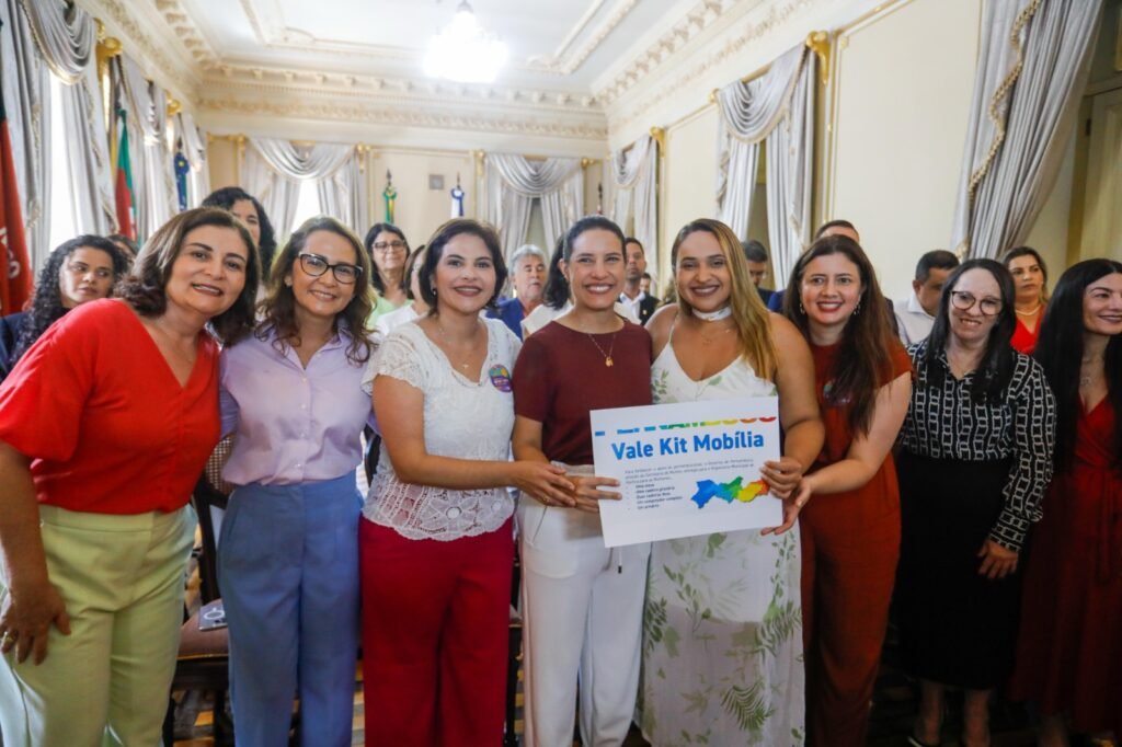 Entrega aconteceu nesta quarta-feira (12). (Imagem: Miva Filho/Secom)