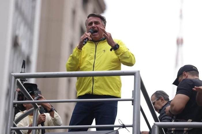 anistia-ato-bolsonaro-trio-prisão-culpado