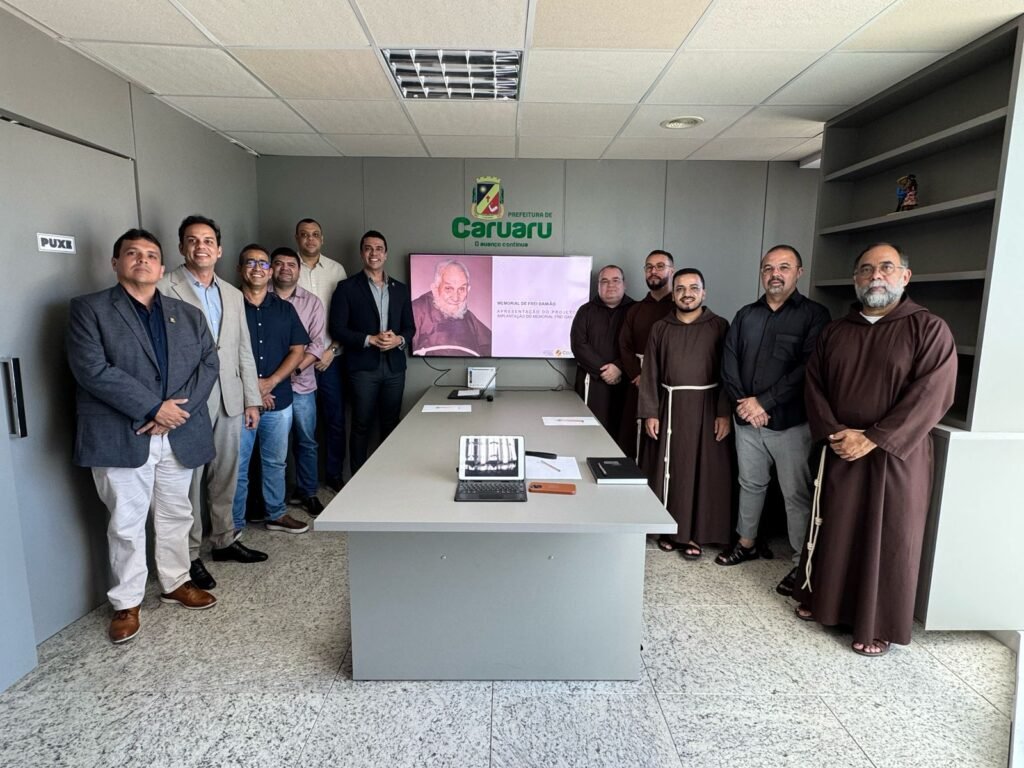 reunião-frades-santuario-freidamião