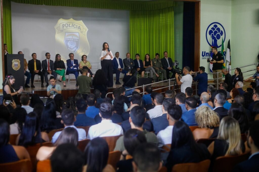Aula inaugural ocorreu nesta segunda-feira (05). (Imagem: Miva Filho/Secom)