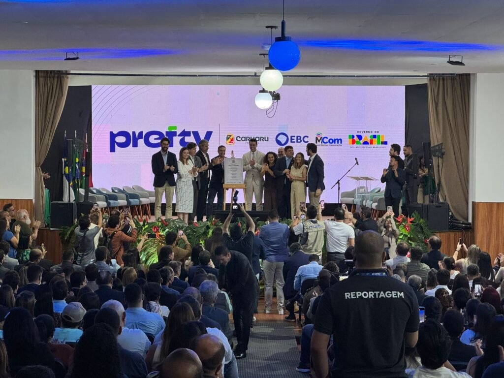 Evento foi realizado na Seduc. (Imagem: Natália Rodrigues/Metropolitana FM Caruaru)