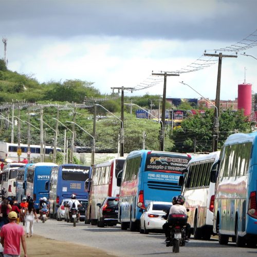 movimentação-onibus-frota-turismo-caruaru-sãojoão