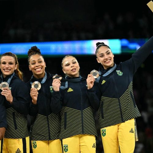 Final da modalidade por equipes aconteceu nesta terça (30). (Imagem: GettyImages)