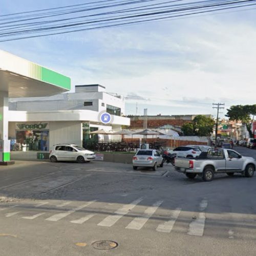 Tiro-viapublica-conveniencia-posto