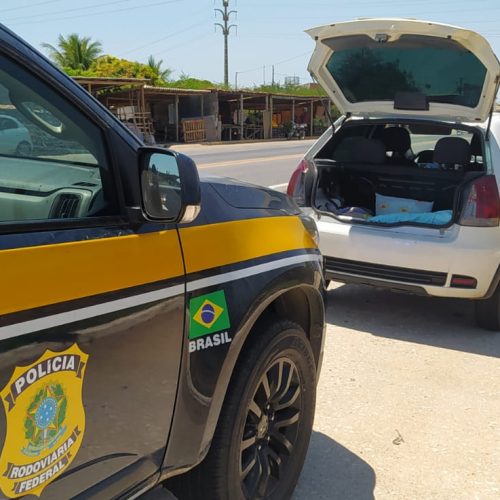 Motorista viajava com irmã e sobrinho de sete anos. (Imagem: Divulgação/PRF)