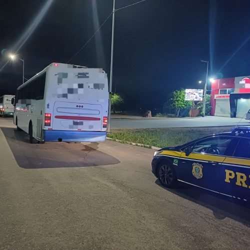 Veículo estava com licenciamento atrasado desde 2010. (Imagem: Divulgação/PRF)