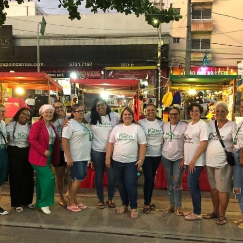 São comercializados diversos produtos como artesanatos, produtos veganos e itens decorativos. (Imagem: Divulgação/Ascom)