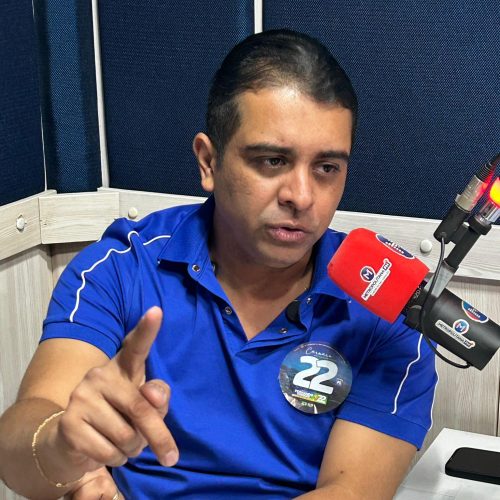 Candidato foi o último convidado na série de entrevistas. (Imagem: Wesley Souza/Metropolitana FM Caruaru)