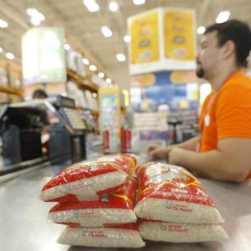 Medida pretende frear a alta do preço do produto. (Imagem: Kid Júnior)