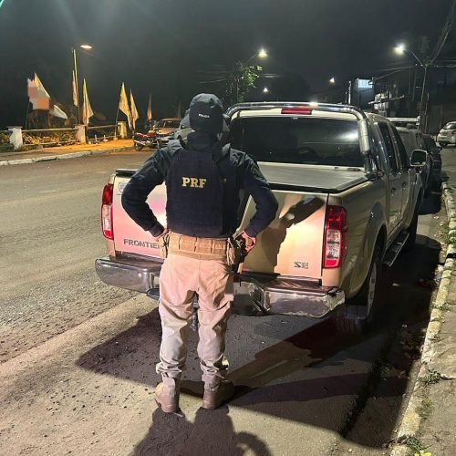 Homens possuíam passagem na polícia por diversos crimes. (Imagem: Divulgação/PRF)